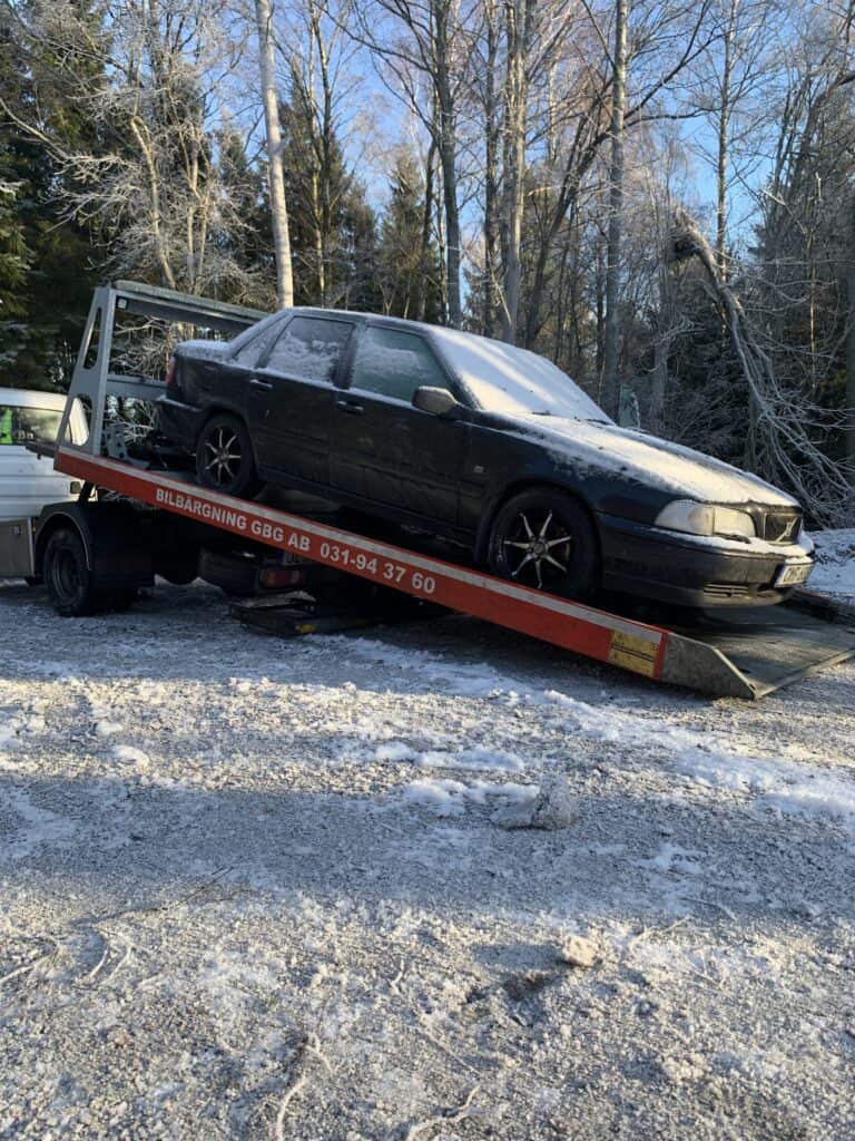 Bilens sista resa på Orust: Bilskrot plats för avsked och nytt liv