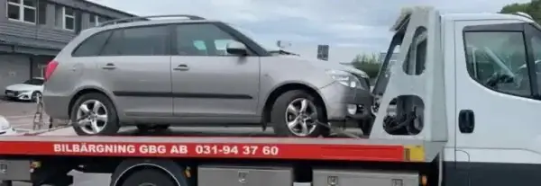 Bilägare dokumenterar skrotbil med bilder och fakta för att minska osäkerhet och få högre ersättning vid värdering och upphämtning.